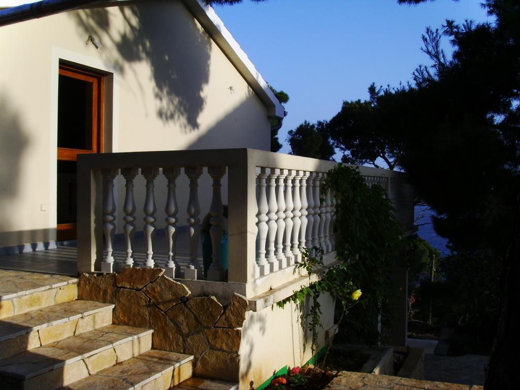 Apartmani Anja Sveta Nedelja  Exterior photo