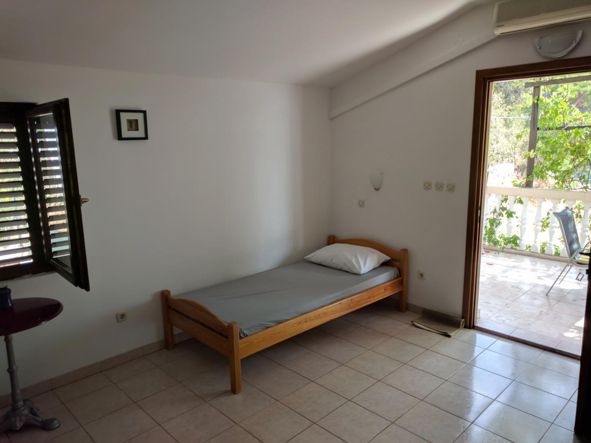 Apartmani Anja Sveta Nedelja  Exterior photo